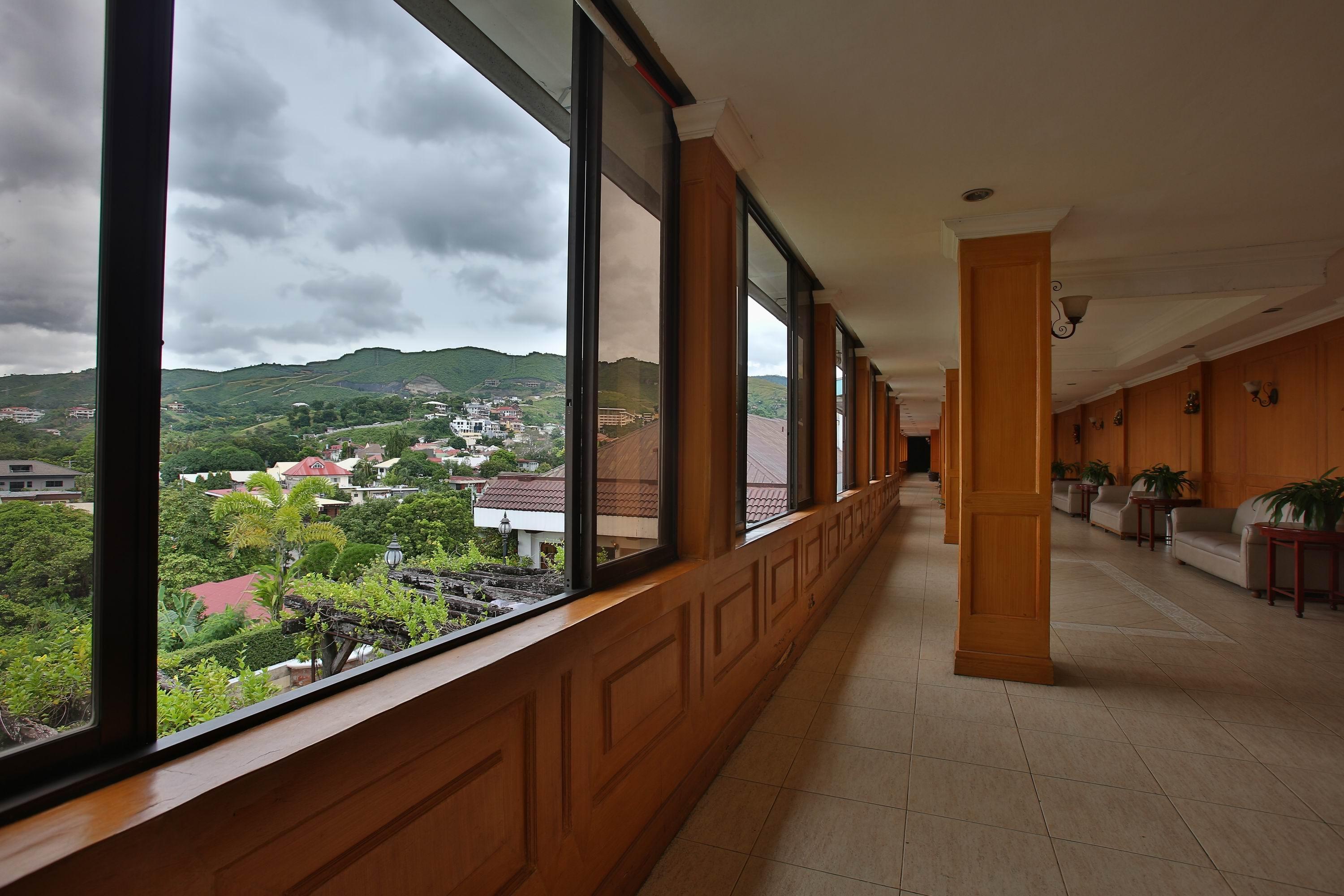 Crown Regency Residences Cebu - Quarantine Hotel Exterior photo